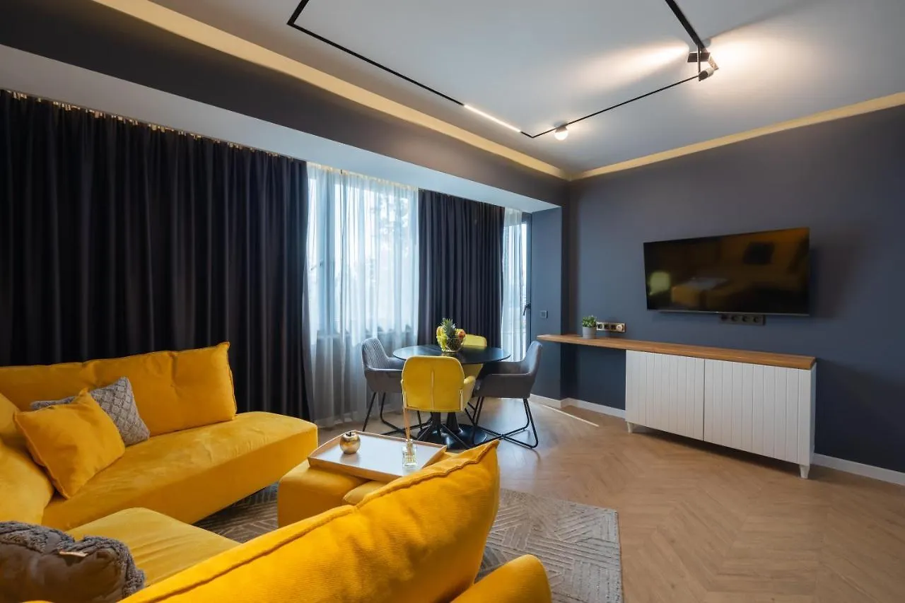 Topaz Beachfront Apartment Varna