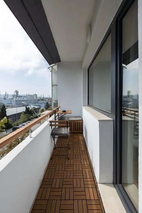 Topaz Beachfront Apartment Varna