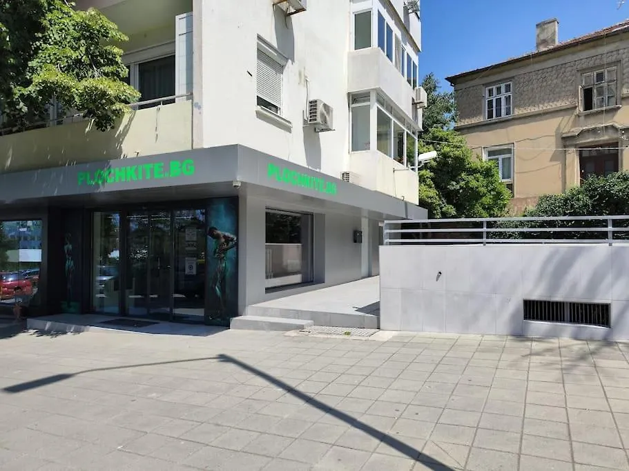 Topaz Beachfront Apartment Varna